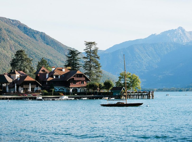 Séjour les pieds dans l’eau : l’Auberge du père Bise à Talloires-Montmin