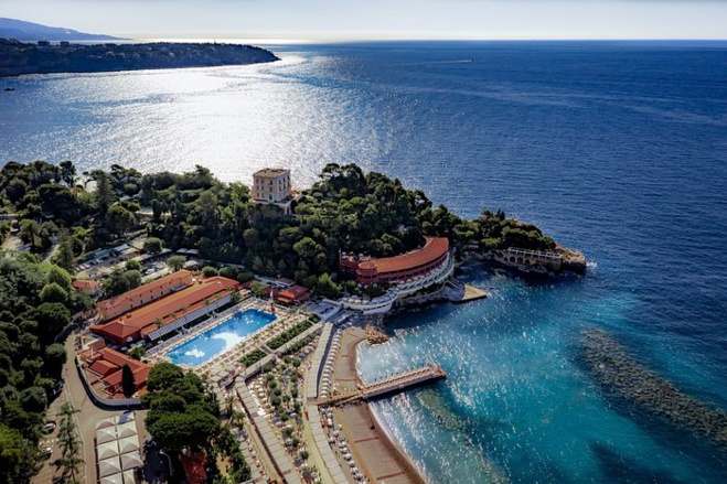 Séjour les pieds dans l’eau : le Monte-Carlo Beach à Roquebrune-Cap-Martin