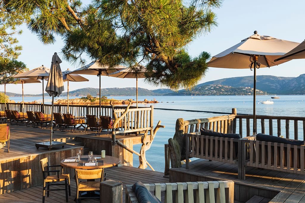 Séjour les pieds dans l’eau : le Grand Hôtel de Cala Rossa à Lecci de Porto-Vecchio